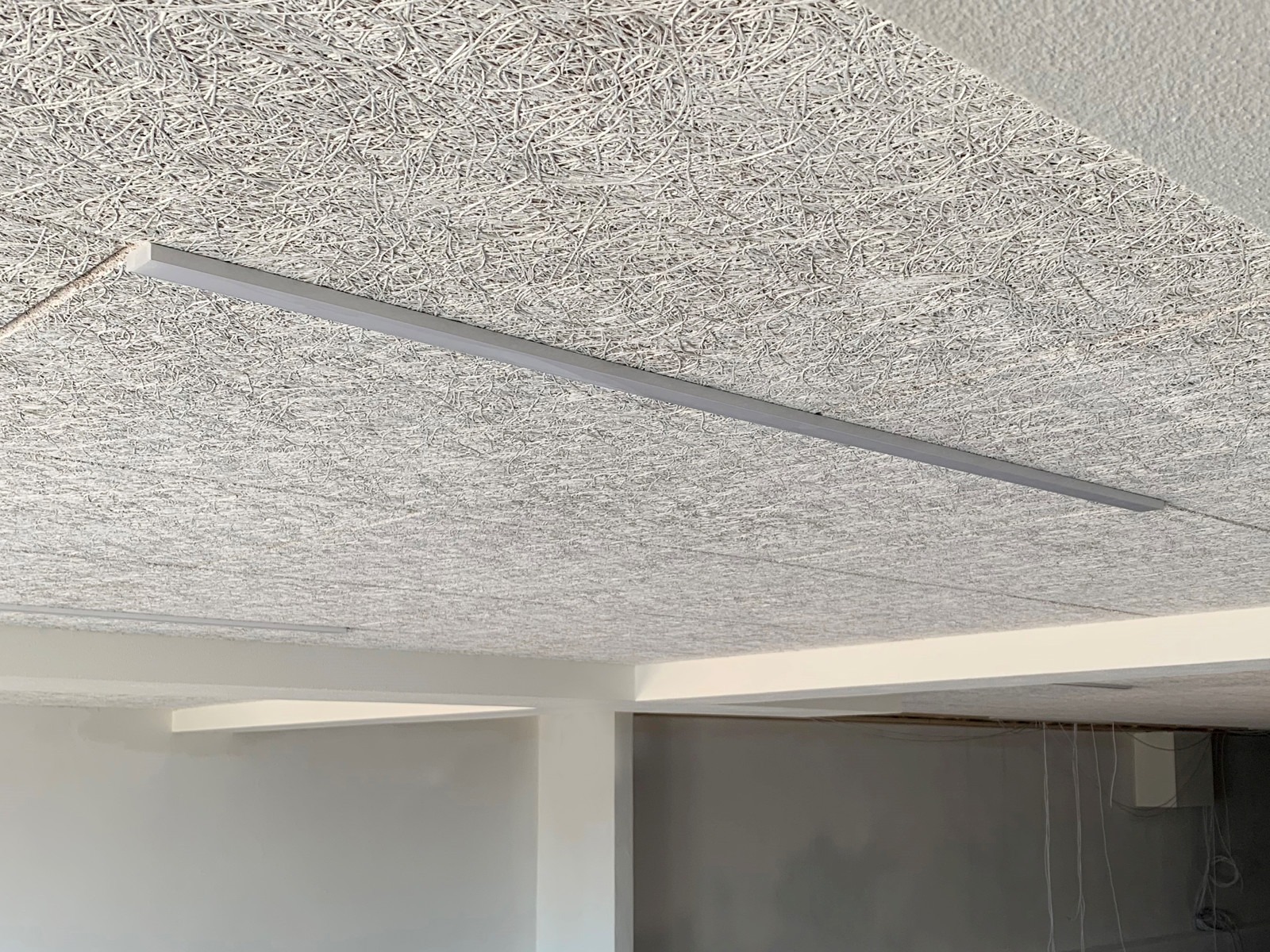 LED CCT lysskinne til Troldtekt/træbeton 60 cm. Underforsænket