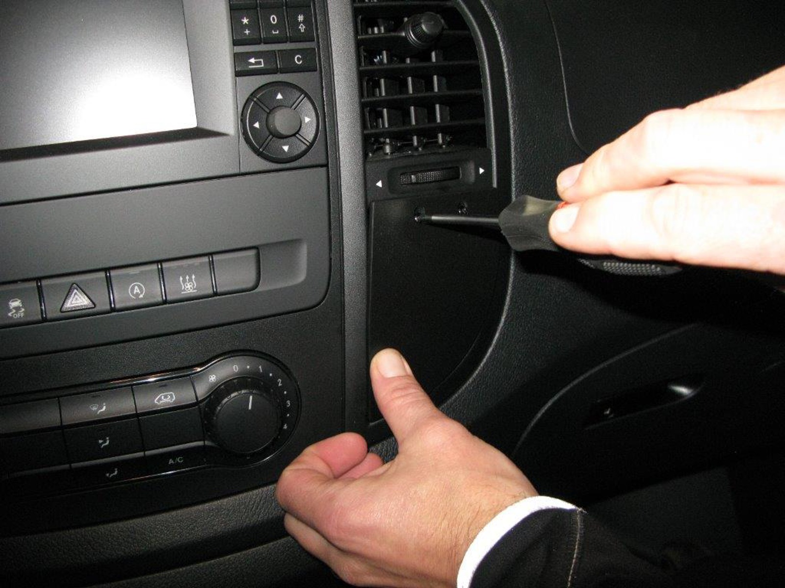 Knapkonsol til Mercedes Vito W447