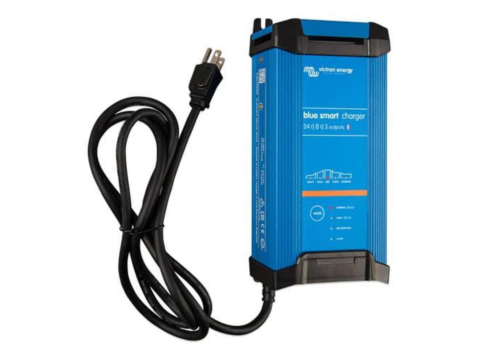 Blue Smart IP22 Charger 24/16(3) 230V CEE 7/7